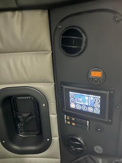 2025 Freightliner Cascadia 126 White