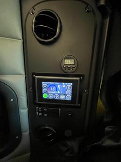 2025 Freightliner Cascadia 126 White