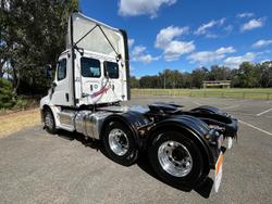 2023 Freightliner Cascadia 126 White