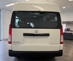 2019 Toyota
Hiace Commuter