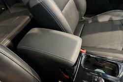 2025 Mahindra XUV3XO AX7L