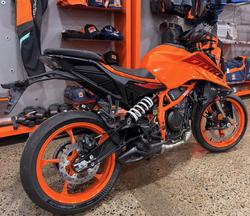 2025 KTM 390 Duke