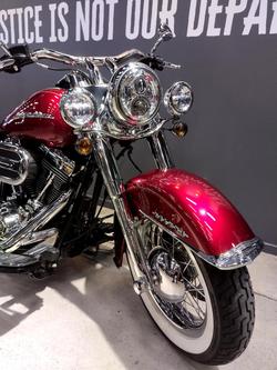 Harley-Davidson Softail Deluxe 1690 (flstn)