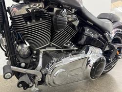 2015 HARLEY-DAVIDSON FXSB SOFTAIL BREAKOUT Black