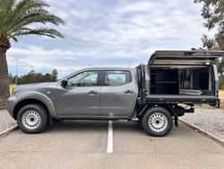 2024 Nissan Navara SL