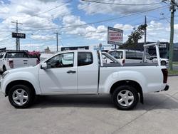 2018 Isuzu D-MAX SX High Ride MY18 4x2 Splash White