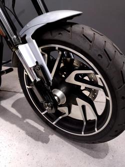 2023 Harley-Davidson Sport Glide 107 (FLSB) Softail Silver