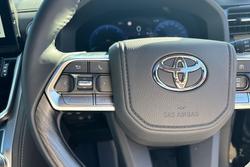 2025 Toyota Landcruiser GR Sport