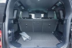 2025 Land Rover Defender 110 D250 S