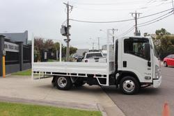 2017 Isuzu N Series NNR 45-150 WHITE