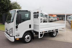 2017 Isuzu N Series NNR 45-150 WHITE