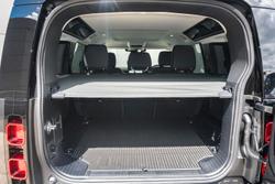 2025 Land Rover Defender 110 P400 S