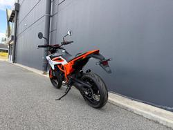 2025 KTM 390 SMC R SMC Orange