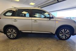 2018 Mitsubishi Outlander ES ADAS