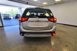 2018 Mitsubishi Outlander ES ADAS