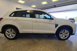 2022 Mitsubishi ASX ES