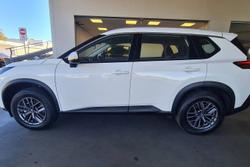 2024 Nissan X-TRAIL ST