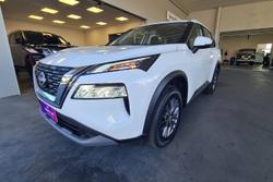 2024 Nissan X-TRAIL ST