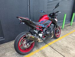 2024 Kawasaki Z900 (ZR900) RED