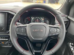 2025 Isuzu D-MAX X-TERRAIN