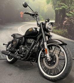 2025 Royal Enfield CLASSIC 350 DARK Black