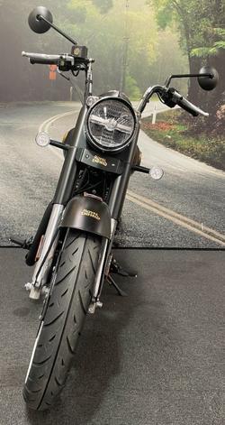 2025 Royal Enfield CLASSIC 350 DARK Black