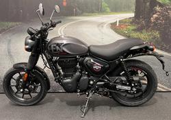 2025 Royal Enfield HUNTER 350 DAPPER GREY