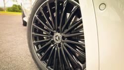 2025 Mercedes-Benz GLC-Class GLC300