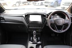 2025 Isuzu D-MAX X-TERRAIN