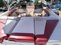 2008 Glastron GT 225