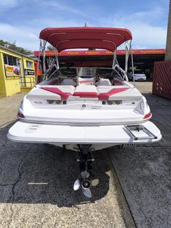 2008 Glastron GT 225