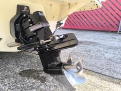 2008 Glastron GT 225