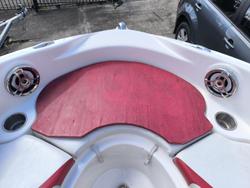 2008 Glastron GT 225