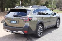 2023 Subaru Outback AWD Touring