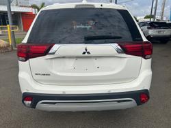 2021 Mitsubishi Outlander ES ZL MY21 AWD White