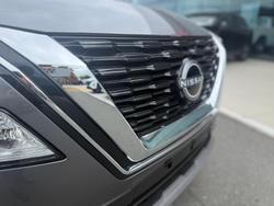 2025 Nissan X-TRAIL ST