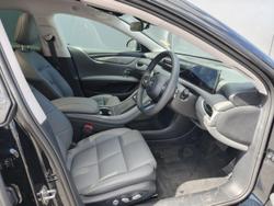 2025 MG IM5 Platinum P12L MY25 Ares Black