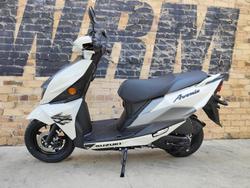 2023 SUZUKI AVENIS 125 SCOOTER WHITE