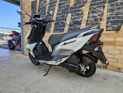 2023 SUZUKI AVENIS 125 SCOOTER WHITE