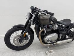 2017 Triumph BONNEVILLE BOBBER BLACK