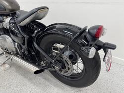 2017 Triumph BONNEVILLE BOBBER BLACK