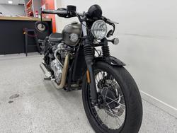 2017 Triumph BONNEVILLE BOBBER BLACK