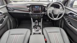 2025 Isuzu MU-X X-TERRAIN