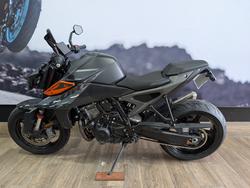 2024 Ktm 990 DUKE GREY