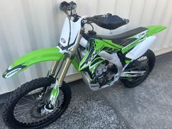 KAWASAKI KX450F MOTOCROSS GREEN