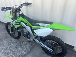 KAWASAKI KX450F MOTOCROSS GREEN