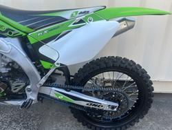 KAWASAKI KX450F MOTOCROSS GREEN