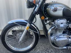 2011 KAWASAKI W800 ROAD GREEN