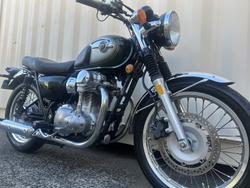 2011 KAWASAKI W800 ROAD GREEN
