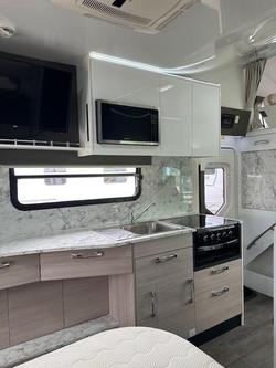 2021 Avida Silverton